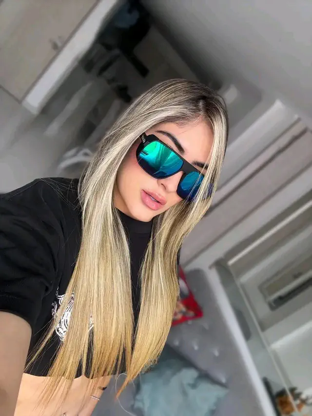 escort-media-8c214501-6bed-48b8-81e1-ce7f39f4ebed