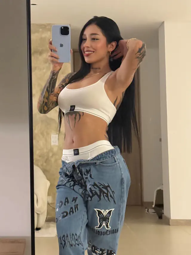 escort-media-8cd88bd5-ae9f-4571-9157-38da9101b70a