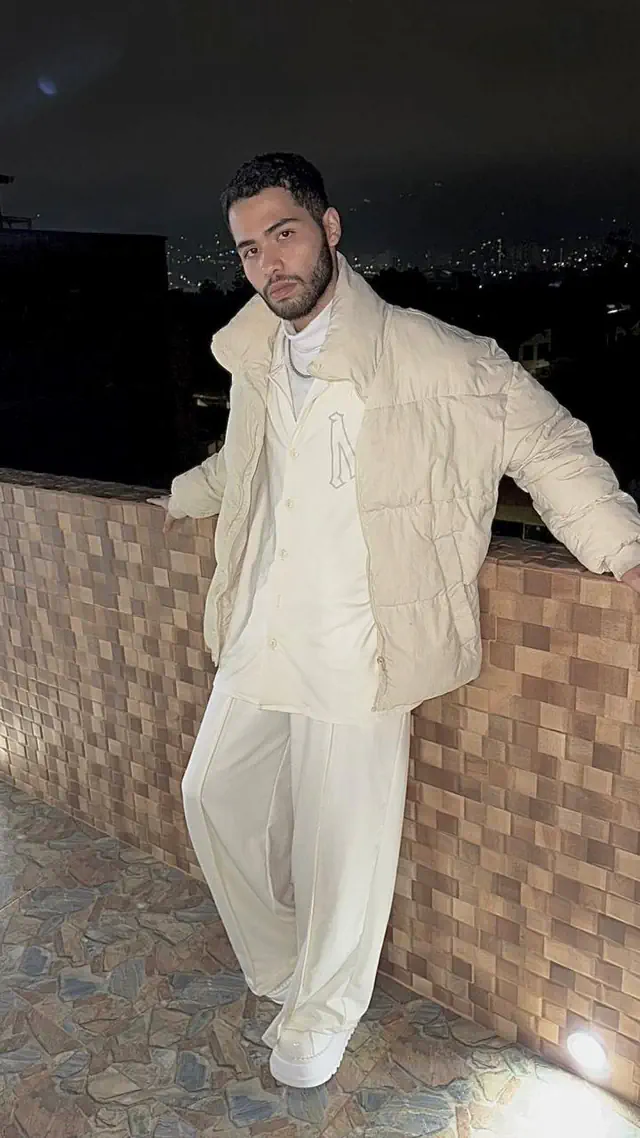 escort-media-8d0a015c-b8a9-4ce5-9218-4d11900e1316