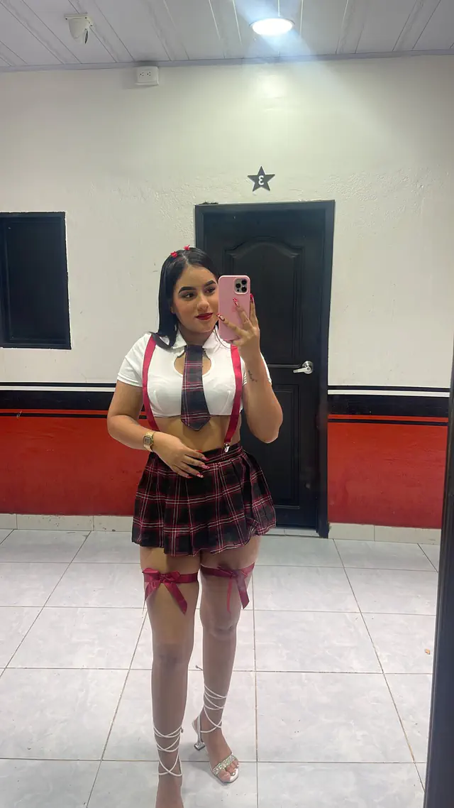 escort-media-8d1751bf-d20e-44c0-8b44-63608e437700