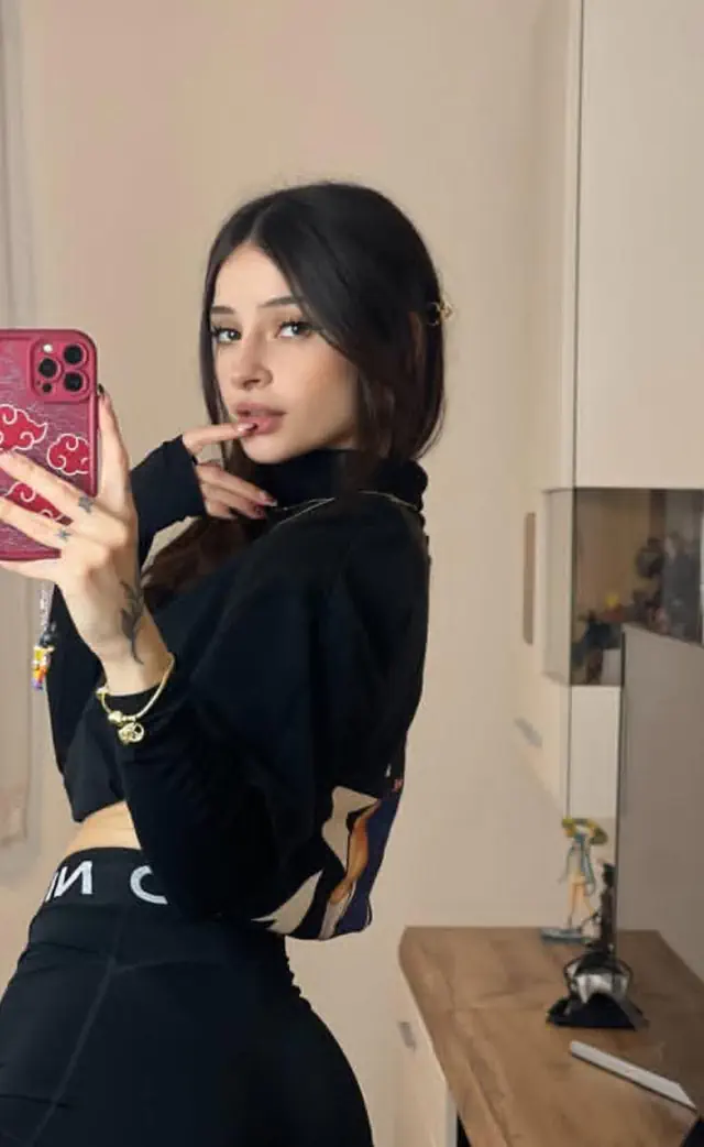 escort-media-8d45c14b-8abb-44c2-8a1e-2389afd87aee