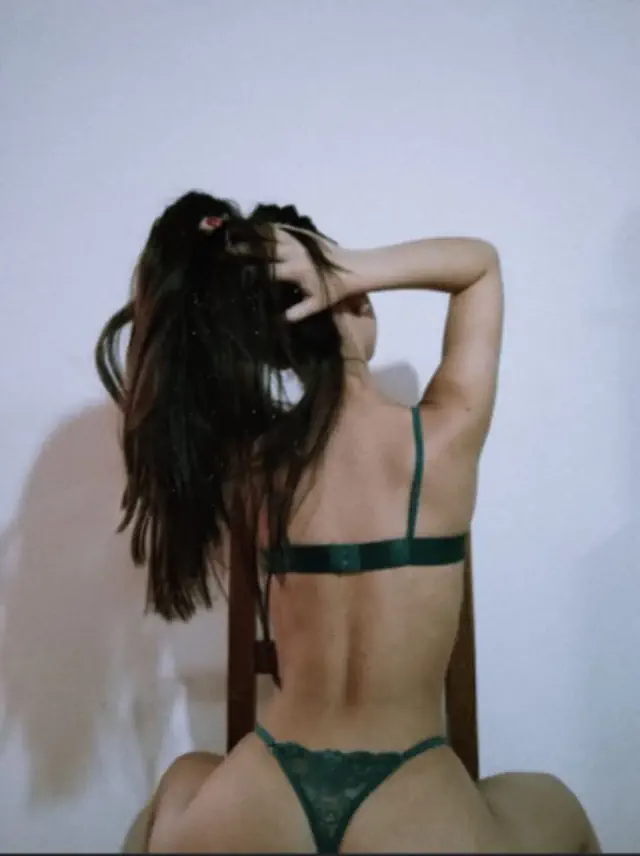 escort-media-8dbe2e93-3eac-4329-9aba-36a7f9c33211