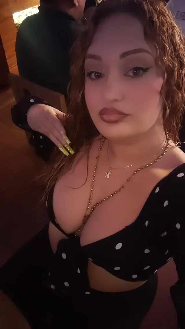 escort-media-8dd85e86-c017-448d-9464-5b605b8fd7d7