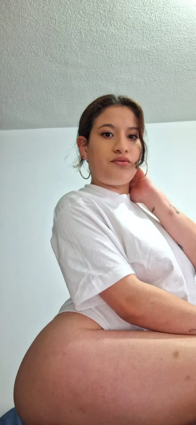 escort-media-8e27fbc6-4cdd-45c8-933d-6f746754eeb4