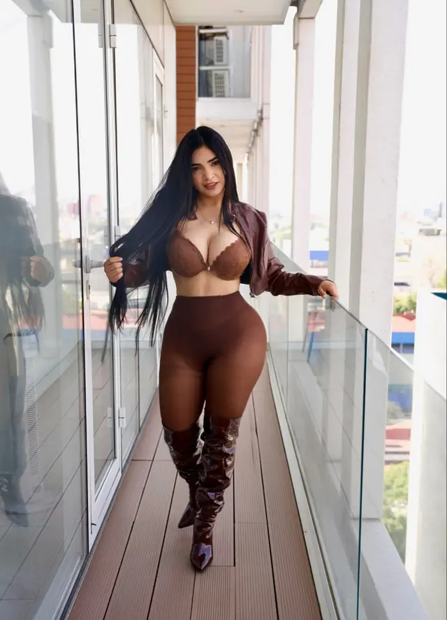 escort-media-8e4ff118-dda4-424d-9ff1-cb3f01dab101