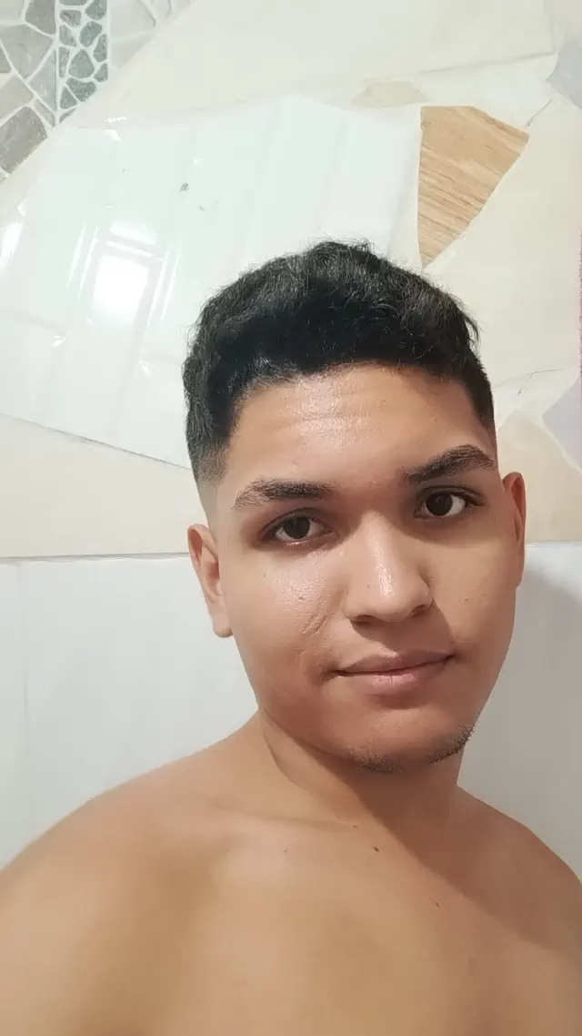 escort-media-8e9f2701-13f5-4444-853f-9ab0999e5e2a