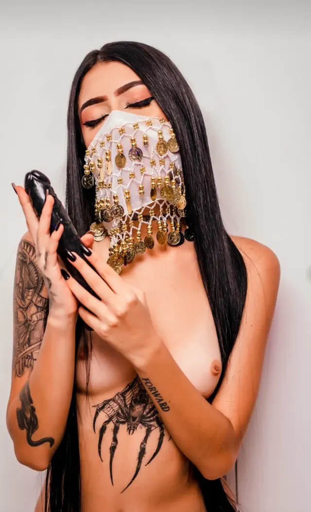 escort-media-8ec138b8-618d-439e-8594-31224e10bef3