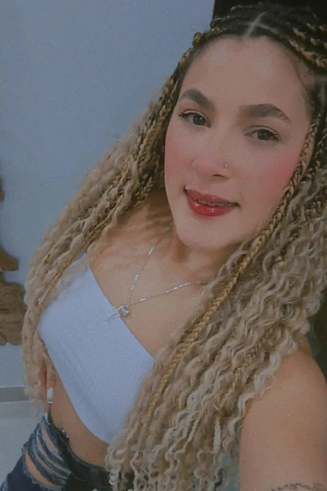 escort-media-8f2cada1-d0ce-42da-a0c9-0e4032b855e6