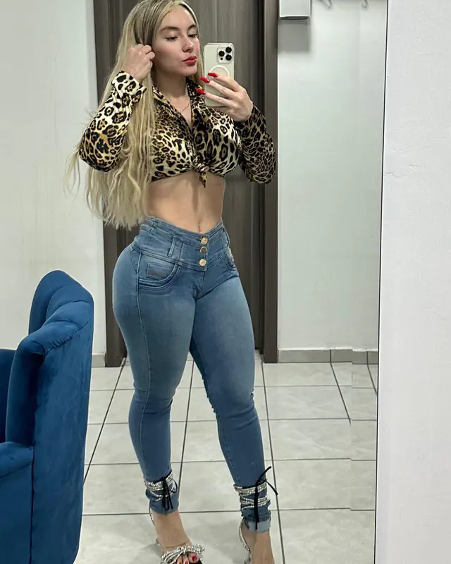 escort-media-8f62417a-9c1b-4d04-84f7-557a4129ae6c