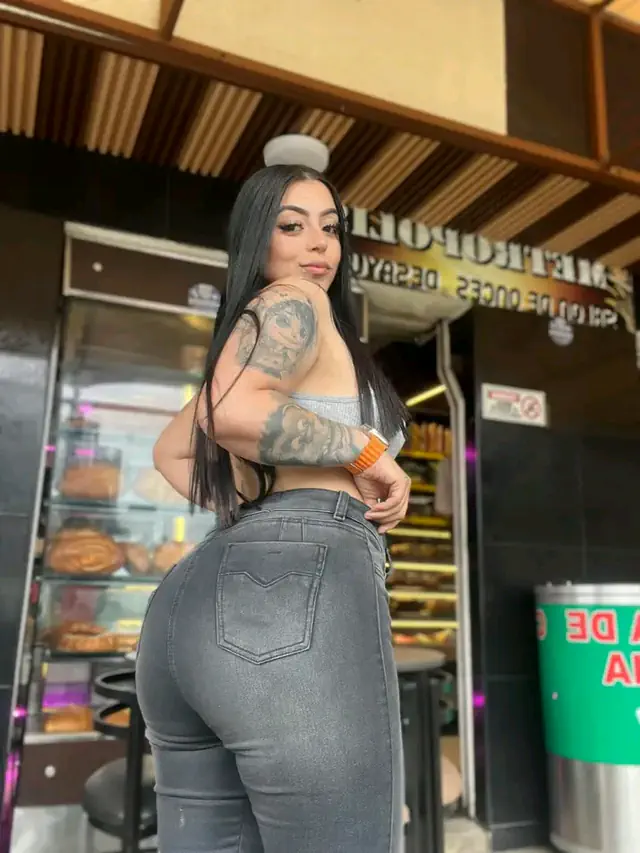 escort-media-90ef5ce5-2808-4f0b-9214-59457db98855