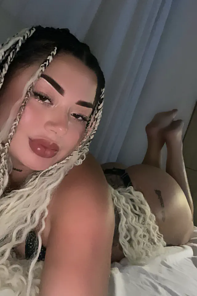 escort-media-90f95f58-7069-429d-be18-64e18868126a