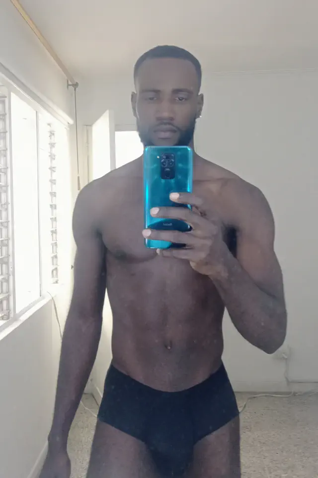 escort-media-90f96d6a-d4e9-499f-8ef0-a6af3f33ba37