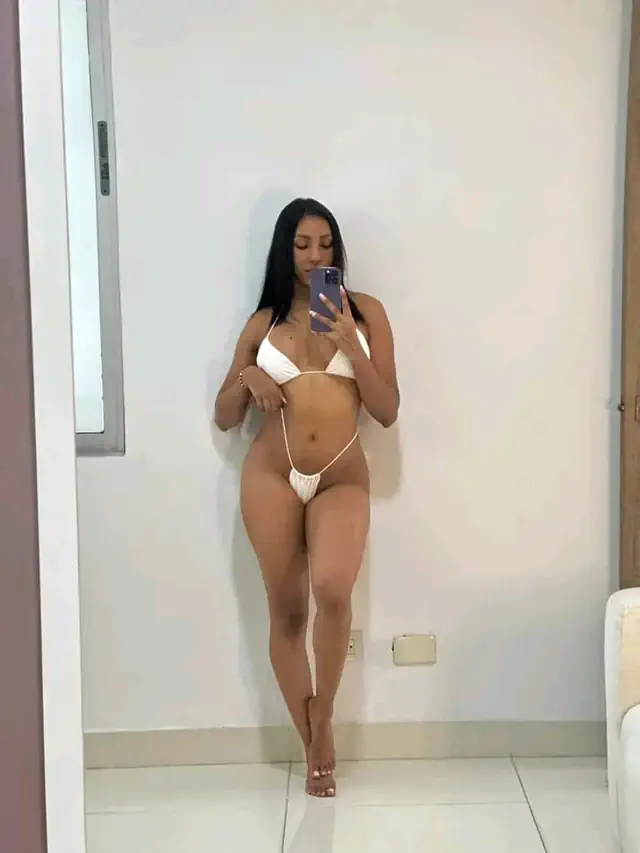 escort-media-91e2c42d-c094-40e3-acc5-0552abec2846