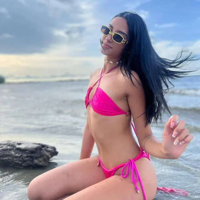 escort-media-92107501-8780-4a38-9bf4-0b013f97852e