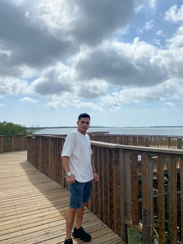 escort-media-929fed98-8b38-484e-860b-4d14d86b89a5