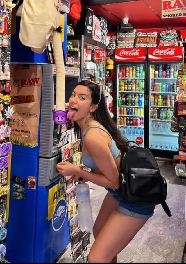 escort-media-92bb34cc-7bec-4847-883c-7ed1898630b0