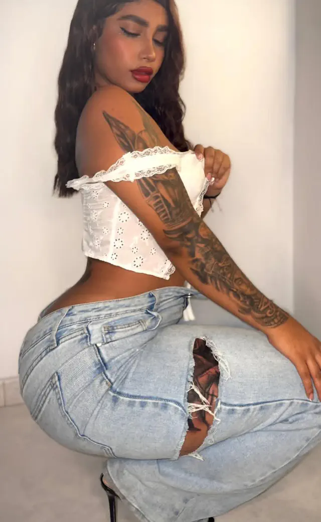 escort-media-939c35af-ac0c-408b-af8d-b15bbf3e27dd