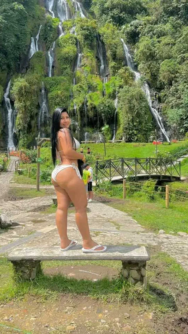 escort-media-93f60d26-203e-49f1-8ad9-5e1b5d8f64e8