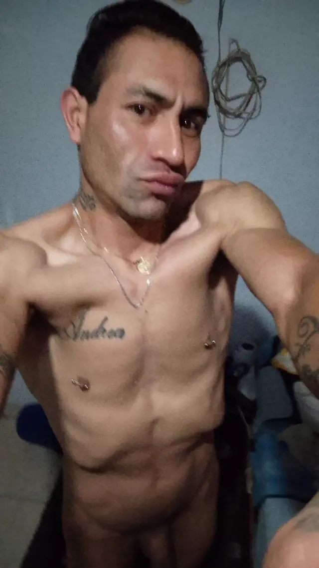 escort-media-945d5cc8-5aaf-461c-a581-a638c83ee3f6