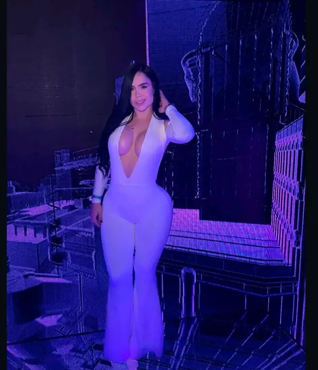 escort-media-94b94df8-d16b-4067-80b8-f0083a042d33