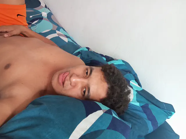 escort-media-94deb79c-41e5-40bb-ae0c-38257e160b9a