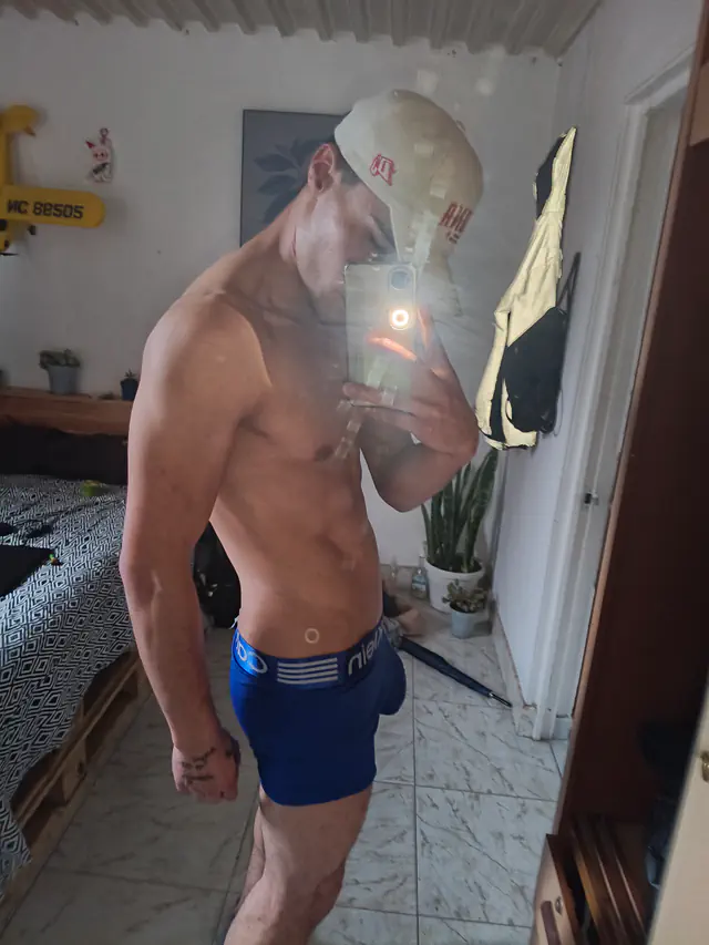 escort-media-95455acf-3d8d-4325-93fe-23e743ecd88f