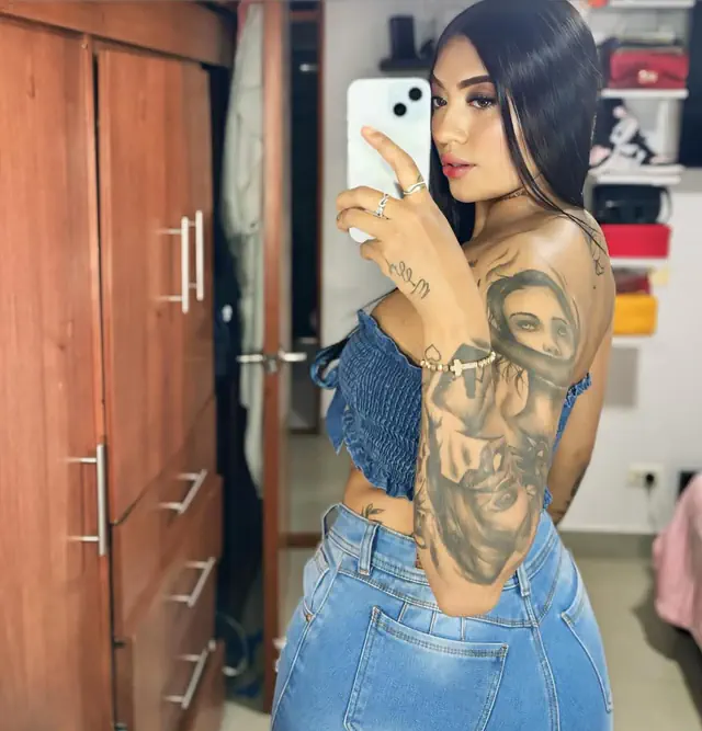 escort-media-956194eb-b3e5-4743-b3dd-7dab1876cd5c