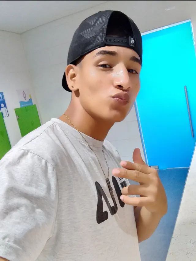 escort-media-9564ae12-3ec4-4dc0-5402-4160200bb400