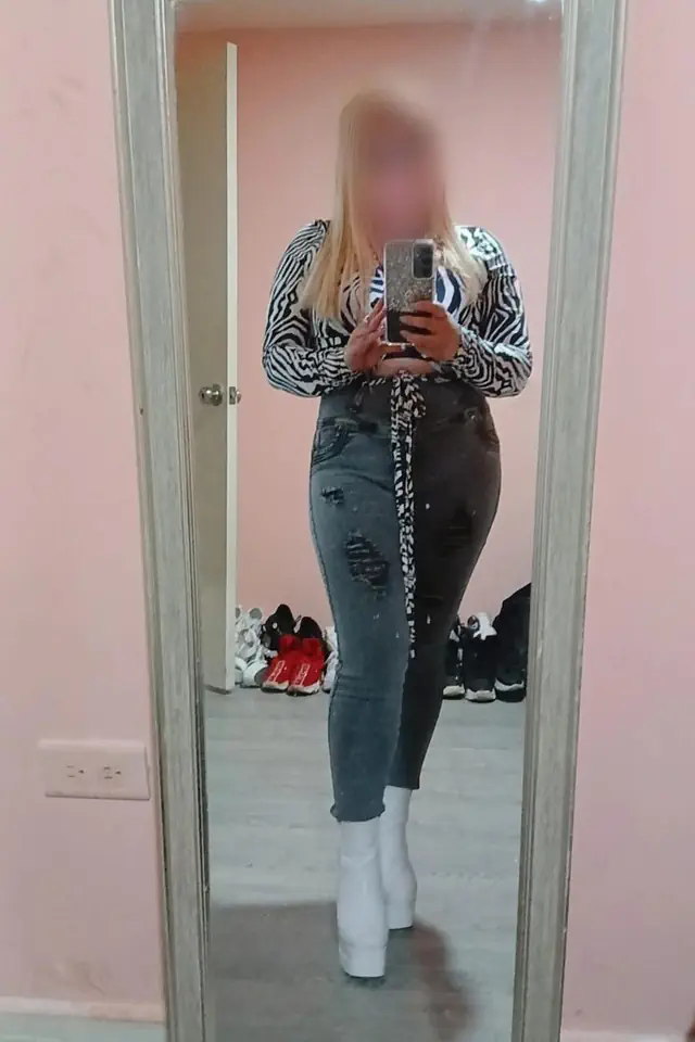 escort-media-9602326a-c4a9-4913-8bf4-cfef07306c02