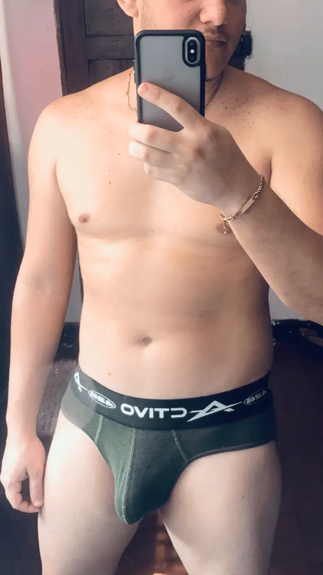 escort-media-960ca90d-9055-4926-a3ae-3ae25f799900