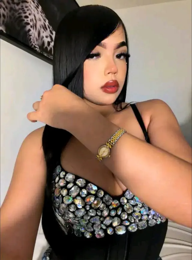 escort-media-96b2d4b8-d05b-4526-bb96-e489d248c229