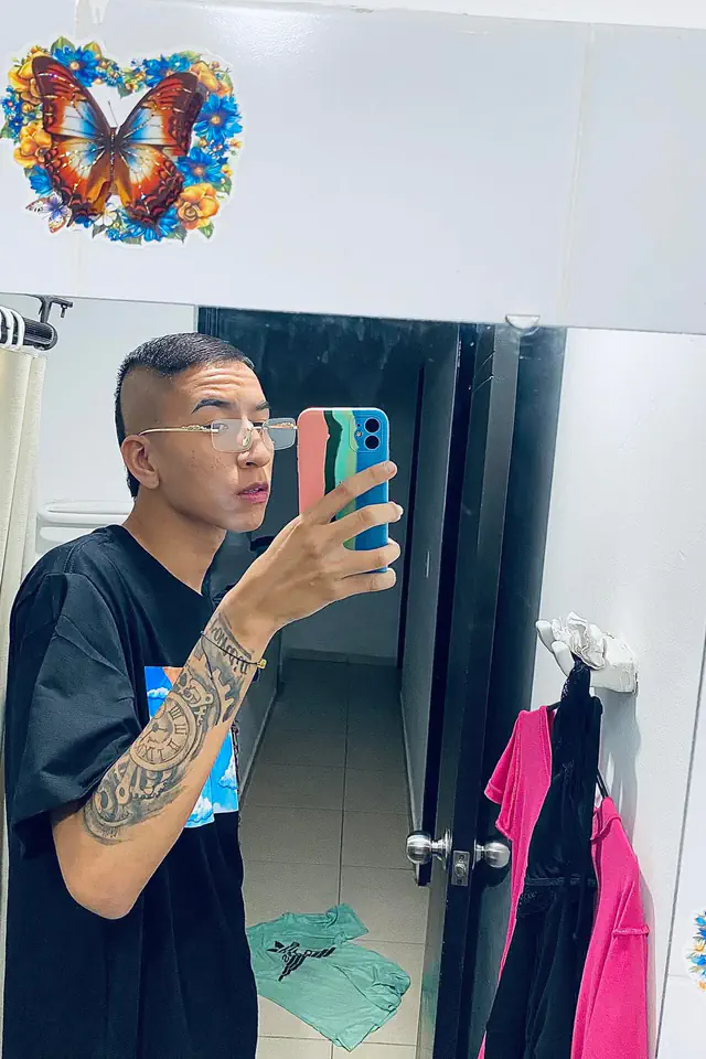 escort-media-973ff0ba-41f4-4741-be4d-04f4355f56d8