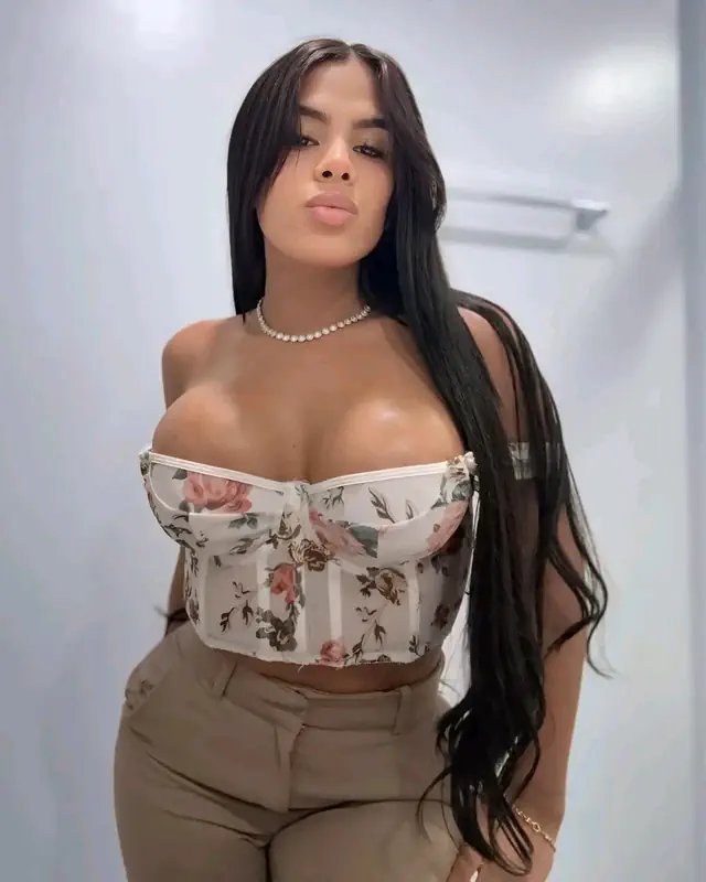 escort-media-981affb2-1fb3-4431-b5b6-bb8df6a98723