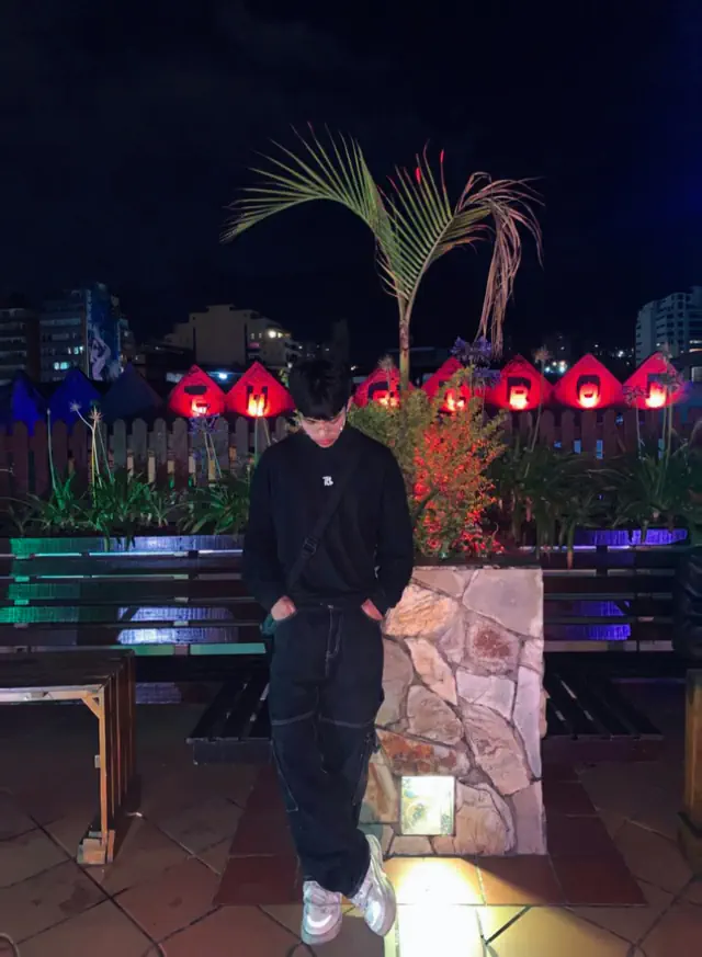 escort-media-98ec7b6c-c437-4f9a-9ce4-2d3e99604c98