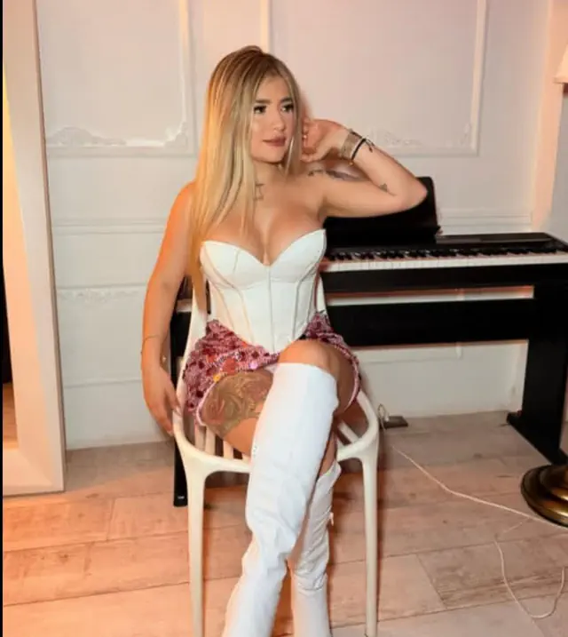 escort-media-993d6d84-605d-4903-985e-5529e34a17f8