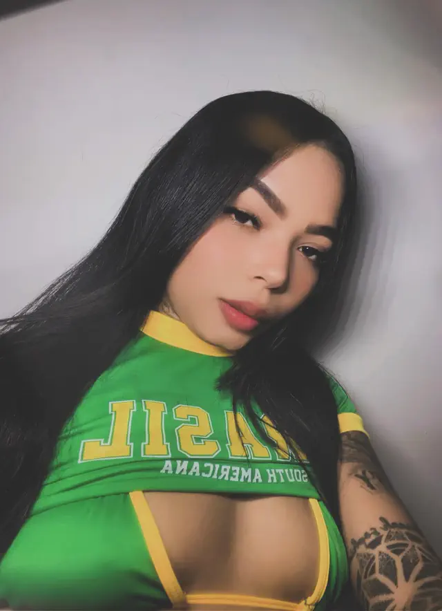 escort-media-99480069-6a7e-40b1-8df9-aa4a3acfb2af