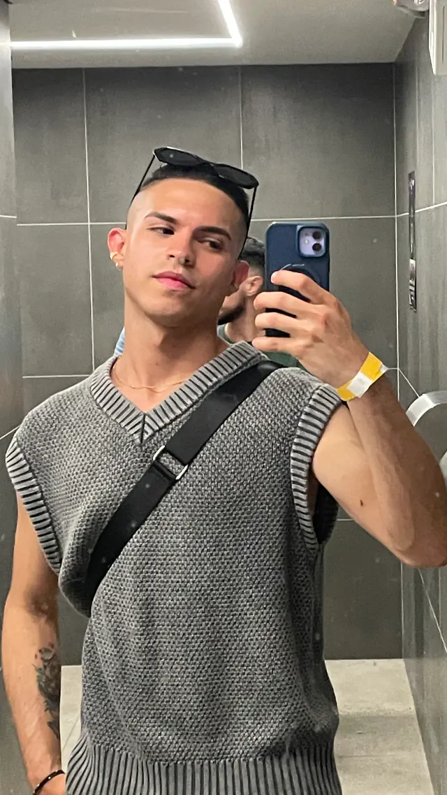 escort-media-9b940818-efbc-4e35-8664-715d092796d7