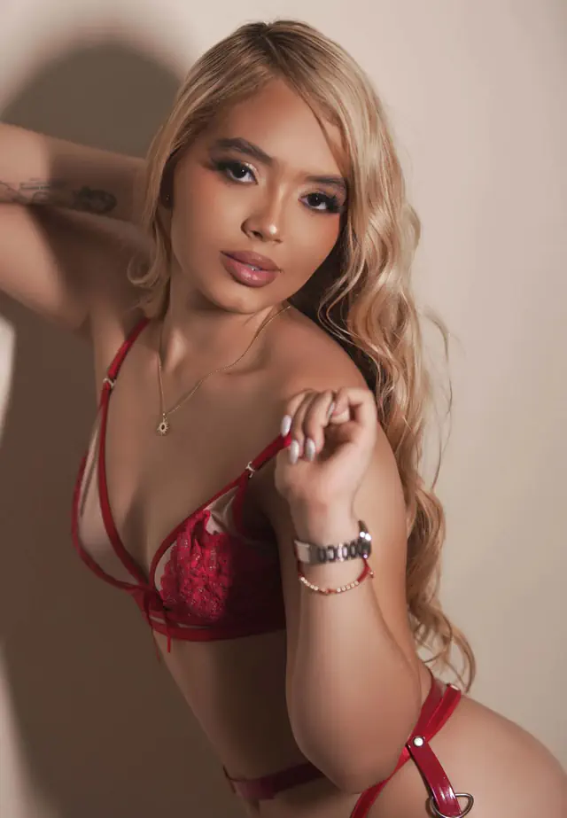 escort-media-9c5bba2b-7a24-46e0-b59a-a0783d80e82c