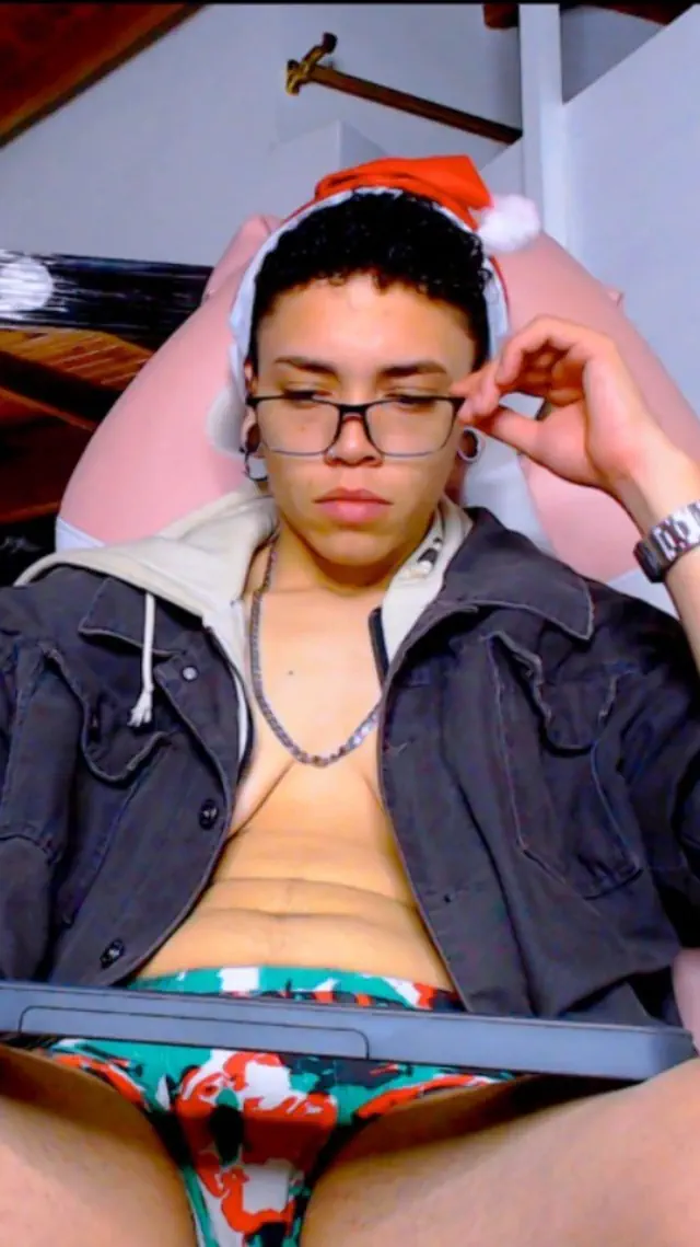 escort-media-9db1cbc9-7a70-4cf0-8992-78ef1d804197