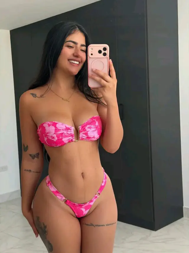 escort-media-a076549c-bddc-49c2-995f-316cc6b13ff8