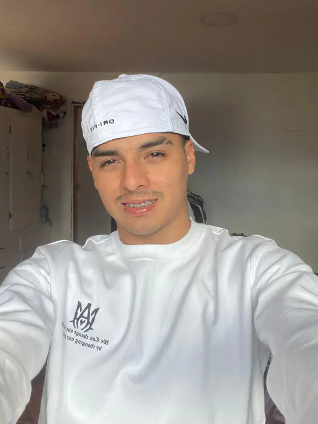 escort-media-a0cd6efd-2749-4284-a4eb-ed3deb377790