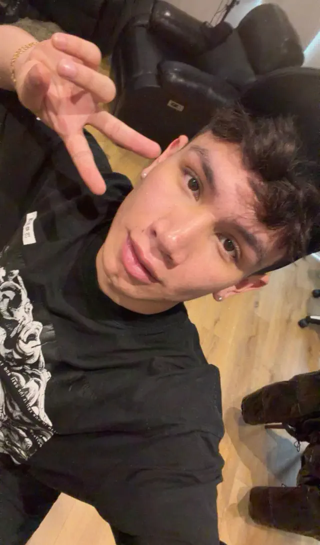 escort-media-a0d90343-d5a8-46d9-af24-c6b9ccef2e9c