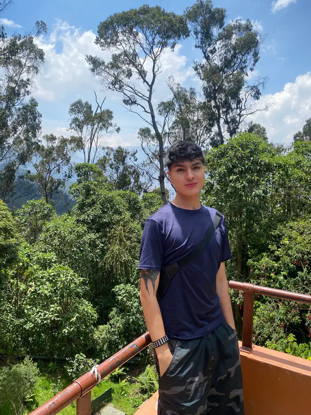 escort-media-a165df53-e0b2-44b7-8897-19874e1f094a