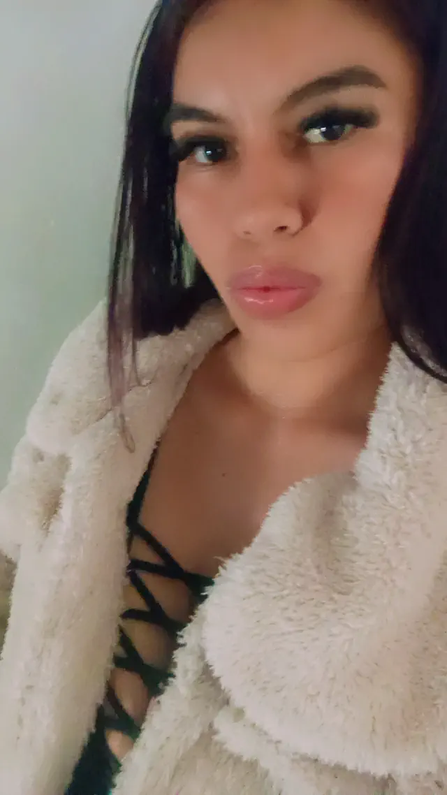 escort-media-a247dab8-6c5e-4dd4-9c0e-027124b27780