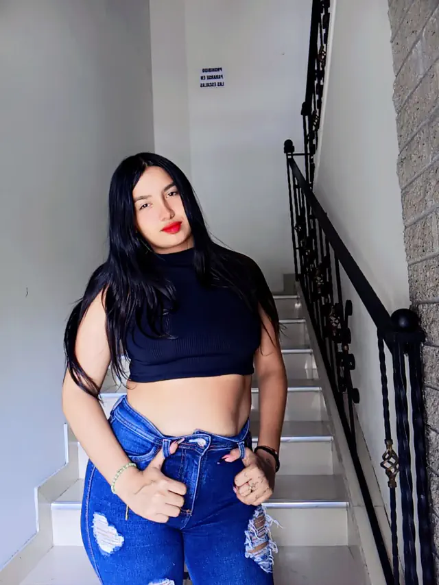 escort-media-a2514b8e-e475-4dd9-b6b0-77862649e829