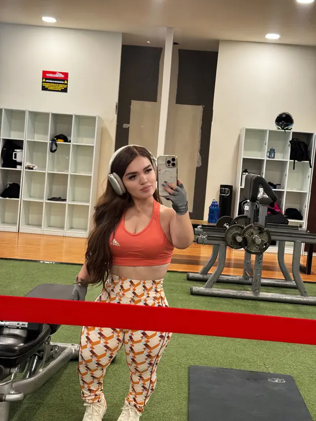 escort-media-a25dbf76-ed42-4533-a993-fbaa26c3c40b