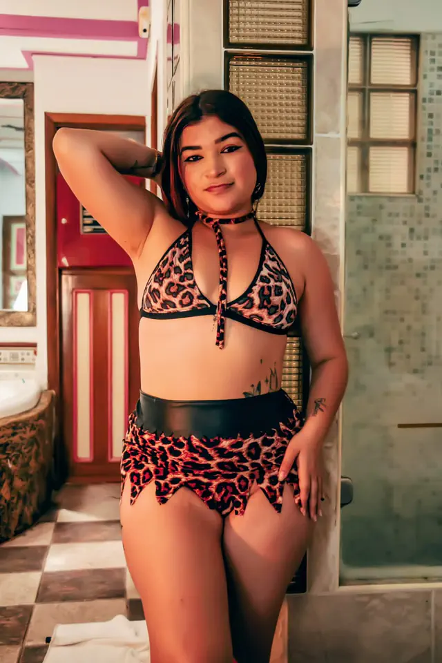 escort-media-a3cf54b7-e7b0-412d-8262-5f8d8c0d661a