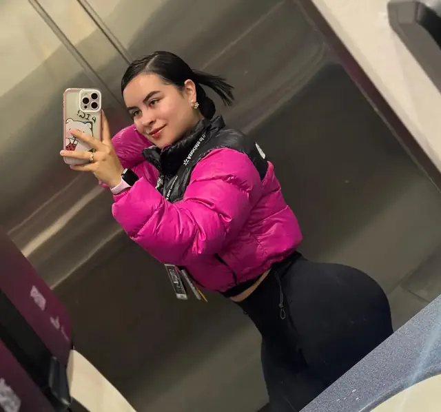 escort-media-a465cf1b-2285-4375-8926-93a65fcbb4bb