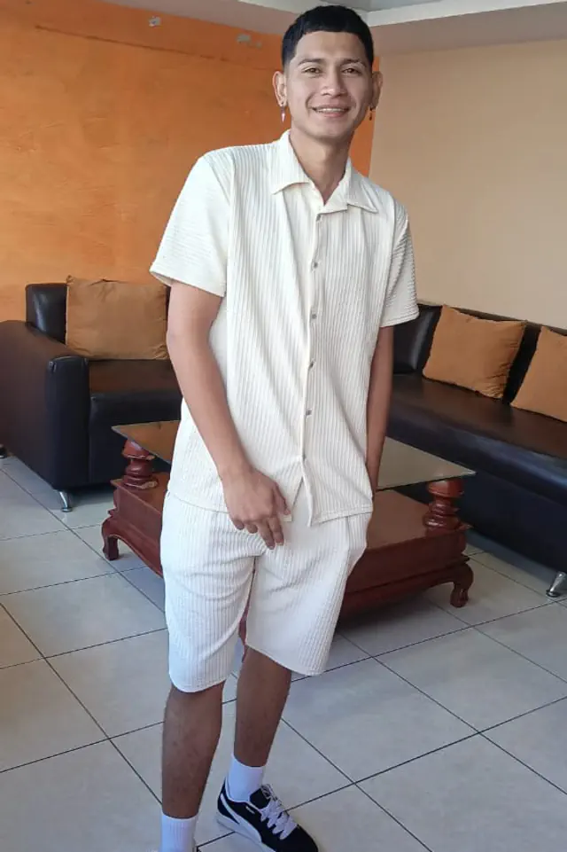 escort-media-a4819f82-01fa-4070-a32f-88a8c83c14c5