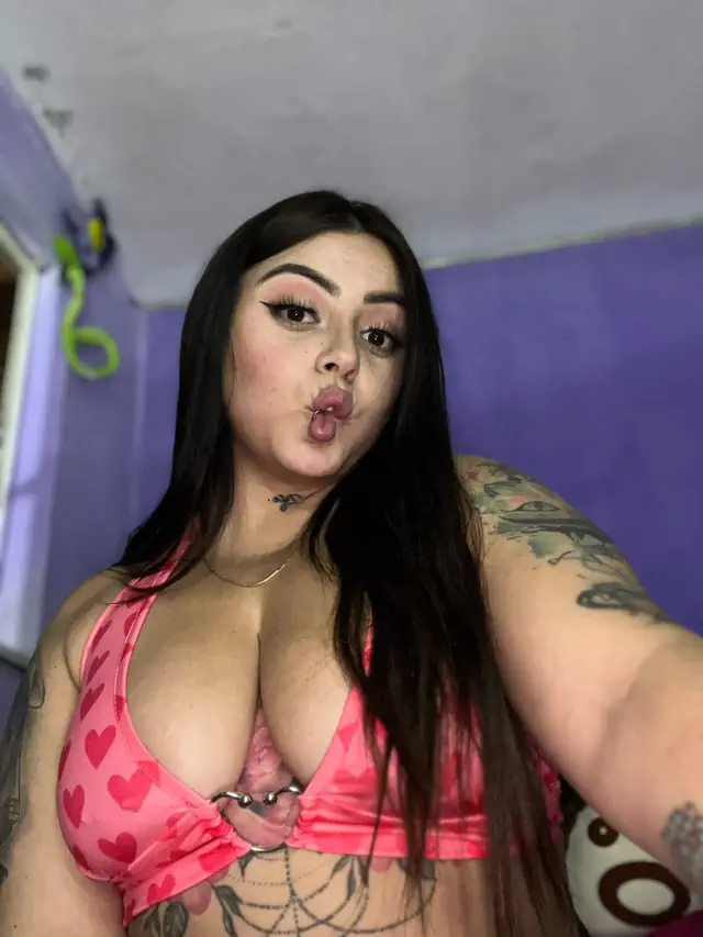 escort-media-a5160d45-dac7-4f1f-8ed6-e625c7719d9d